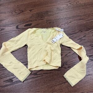 Urban Outfitters Women's Ribbed Lace Trim Wrap Crop Top NWT